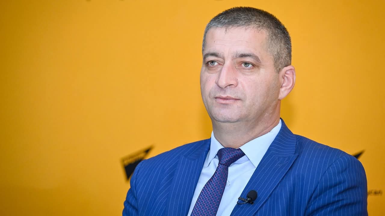 Elşən Qafarovun 50 illik yubileyidir.